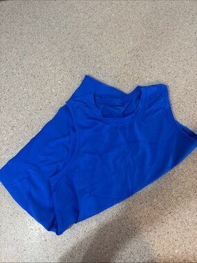 Swiftly tech Lulu boyfriend tank hip length size 6 - Royal Blue